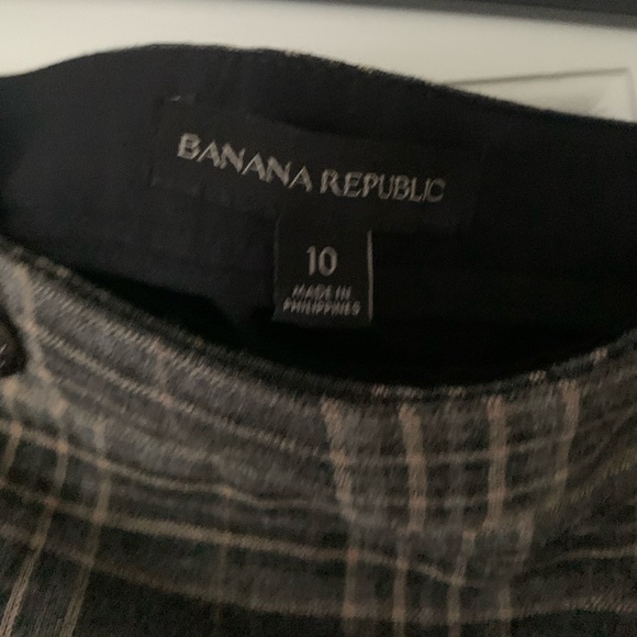 Plaid Buttoned Banana Republic Skirt - Picture 3 of 3